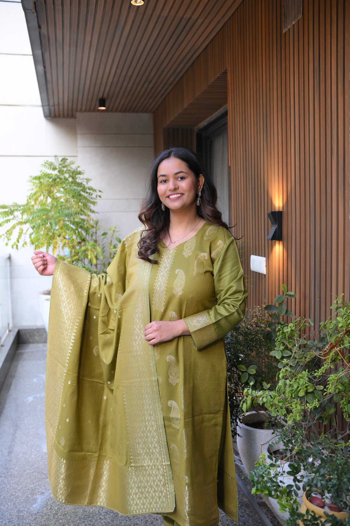Banarasi Pashmina Suit Set