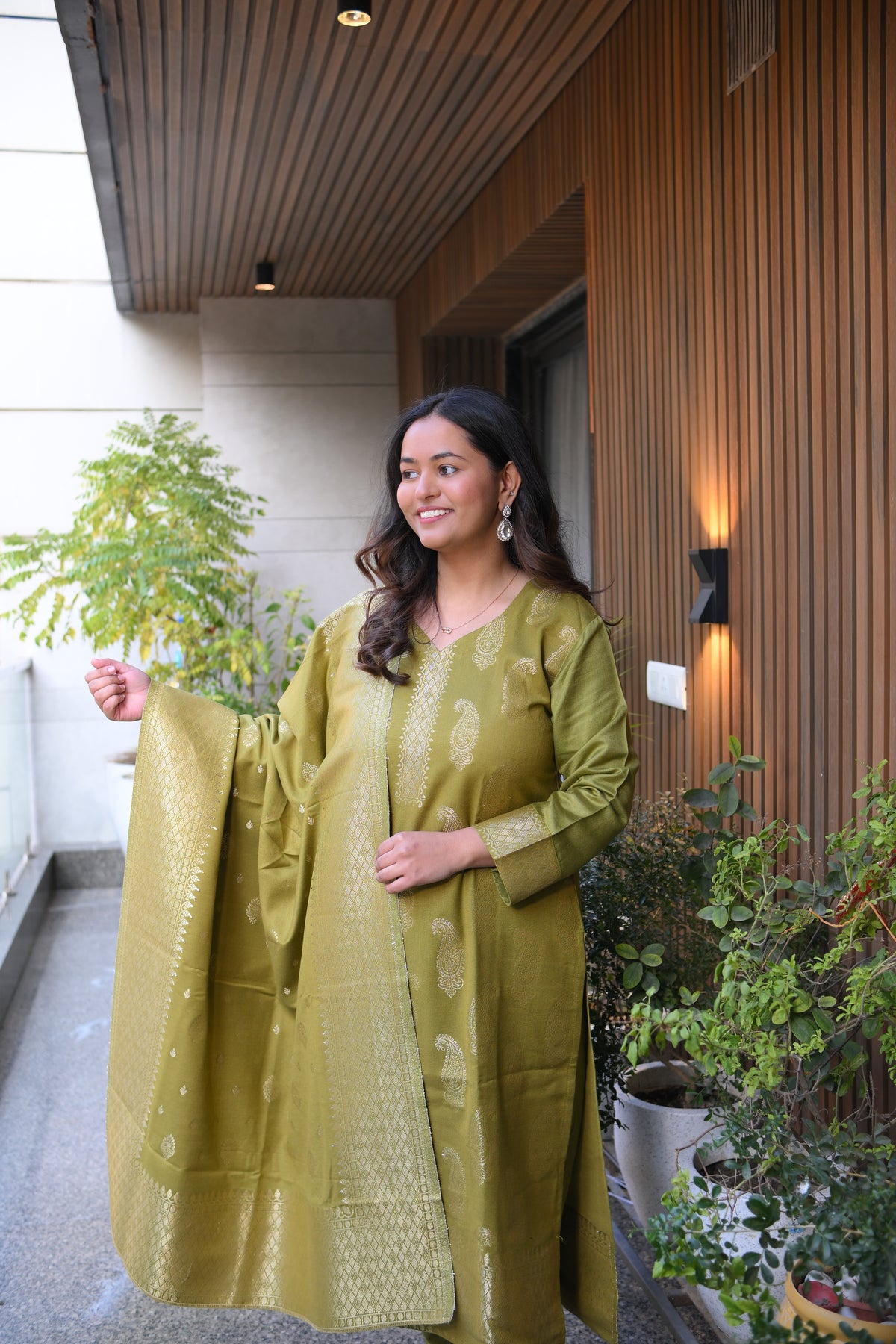 Banarasi Pashmina Suit Set