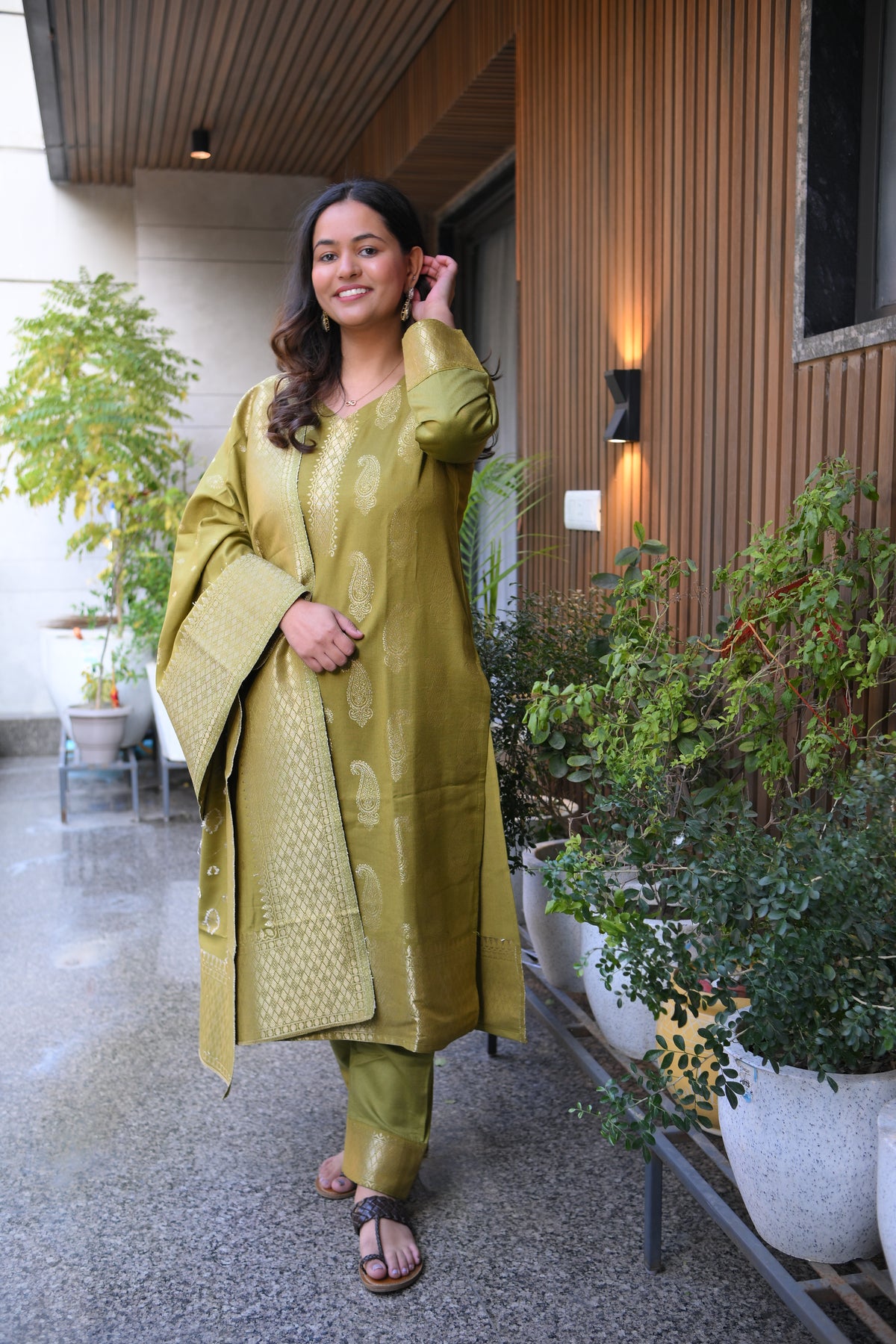 Banarasi Pashmina Suit Set